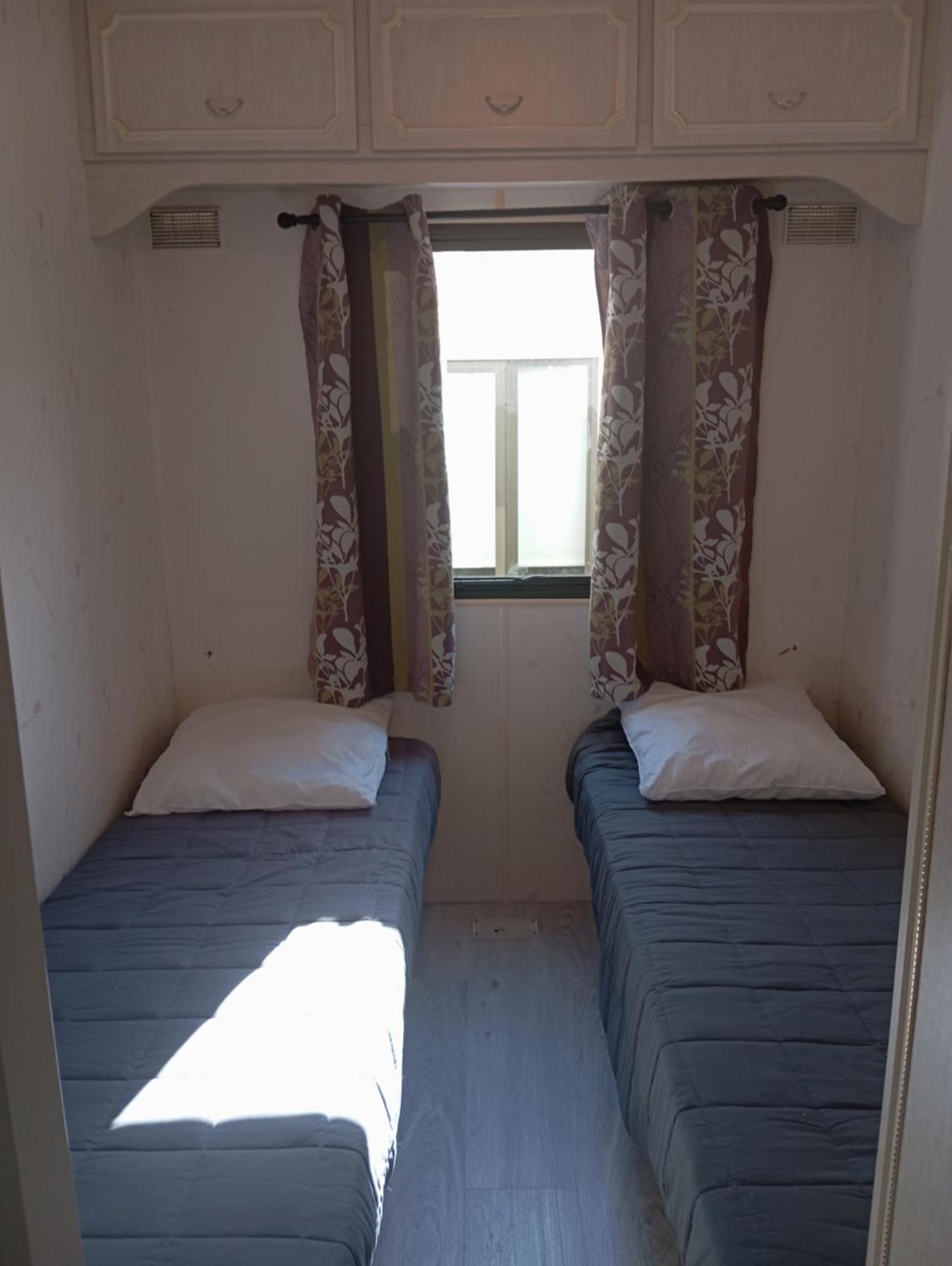 Vacances Familiales Dans Camping Avec Piscine Fréjus Zimmer foto